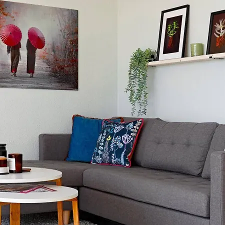 Blue Horizon Apartment