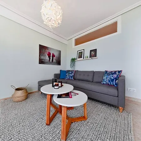 Blue Horizon Apartment *